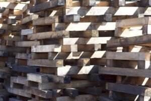 Elements of wooden pallets for loading