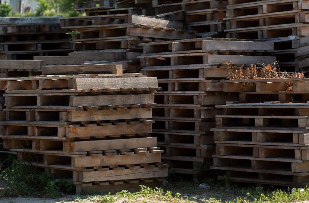 Efficiency with Used Pallets and Unlock Significant Savings in Kansas City
